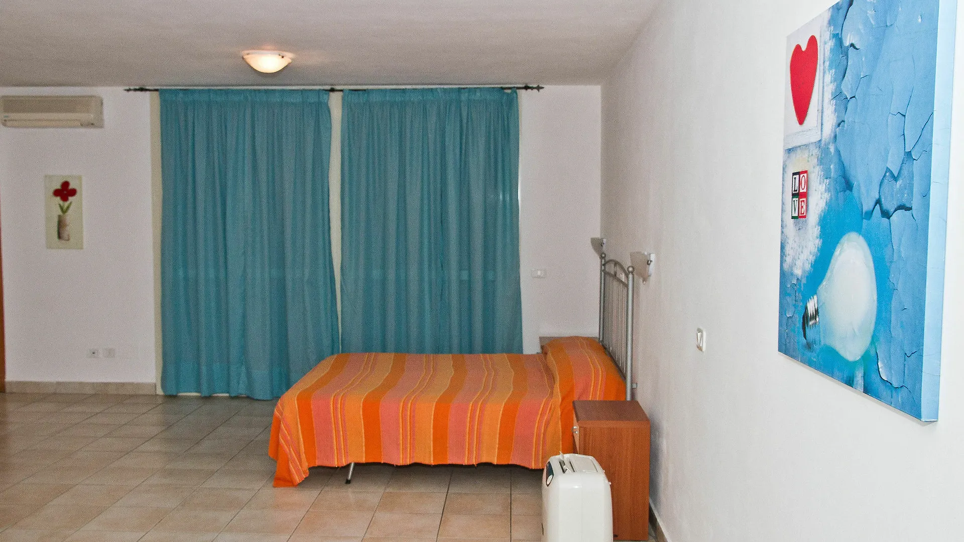 Trilocale In Un Residence A Principina Mare 프린시피나 아 마레 아파트호텔